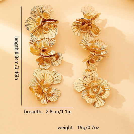 Metal Earrings with 3 Flowers, Fashionable Medium-Length.