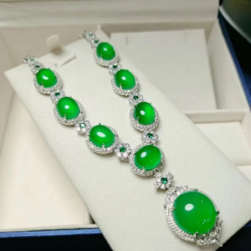 Deluxe Chalcedony Necklace Green Large Egg Women's Necklace.