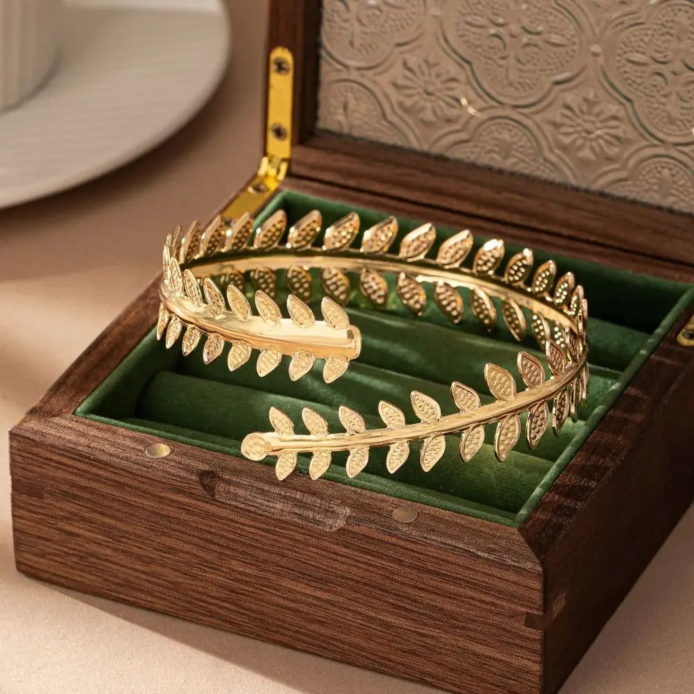 Elegant Metal Tassel Opening Arm Chain Adjustable Multi Style Bangle Retro Fashion Arm Bracelet.