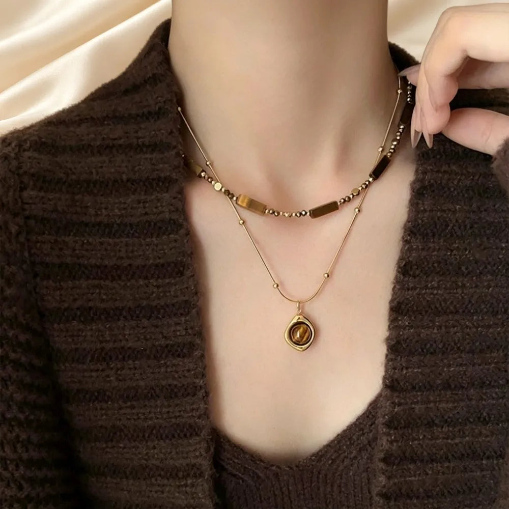 Retro Temperament Layered Stone Pendant Necklace For Women Stainless Steel Collarbone Chain necklaces.