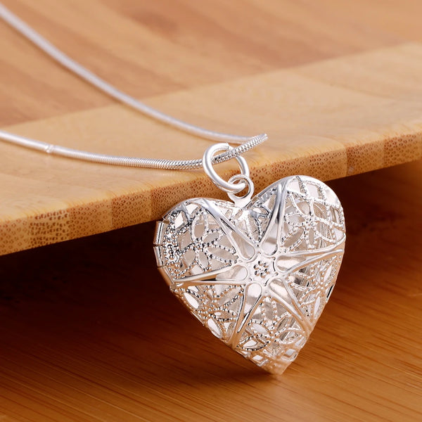 925 Sterling Silver Exquisite Heart Pendant Necklace Women's Fashion Jewellery. Alternate View
