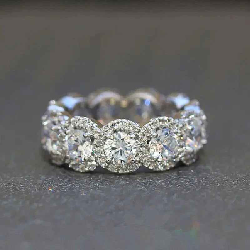 Sparkling Cubic Zirconia Rings Silver Color New Modern Fashion Jewelry.
