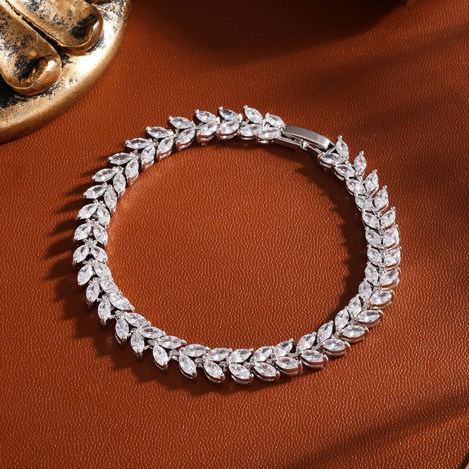 Luxury Geometric Water Drop Zirconia Bracelets for Elegant Women Full Crystal Charm Bracelet Jewellery.