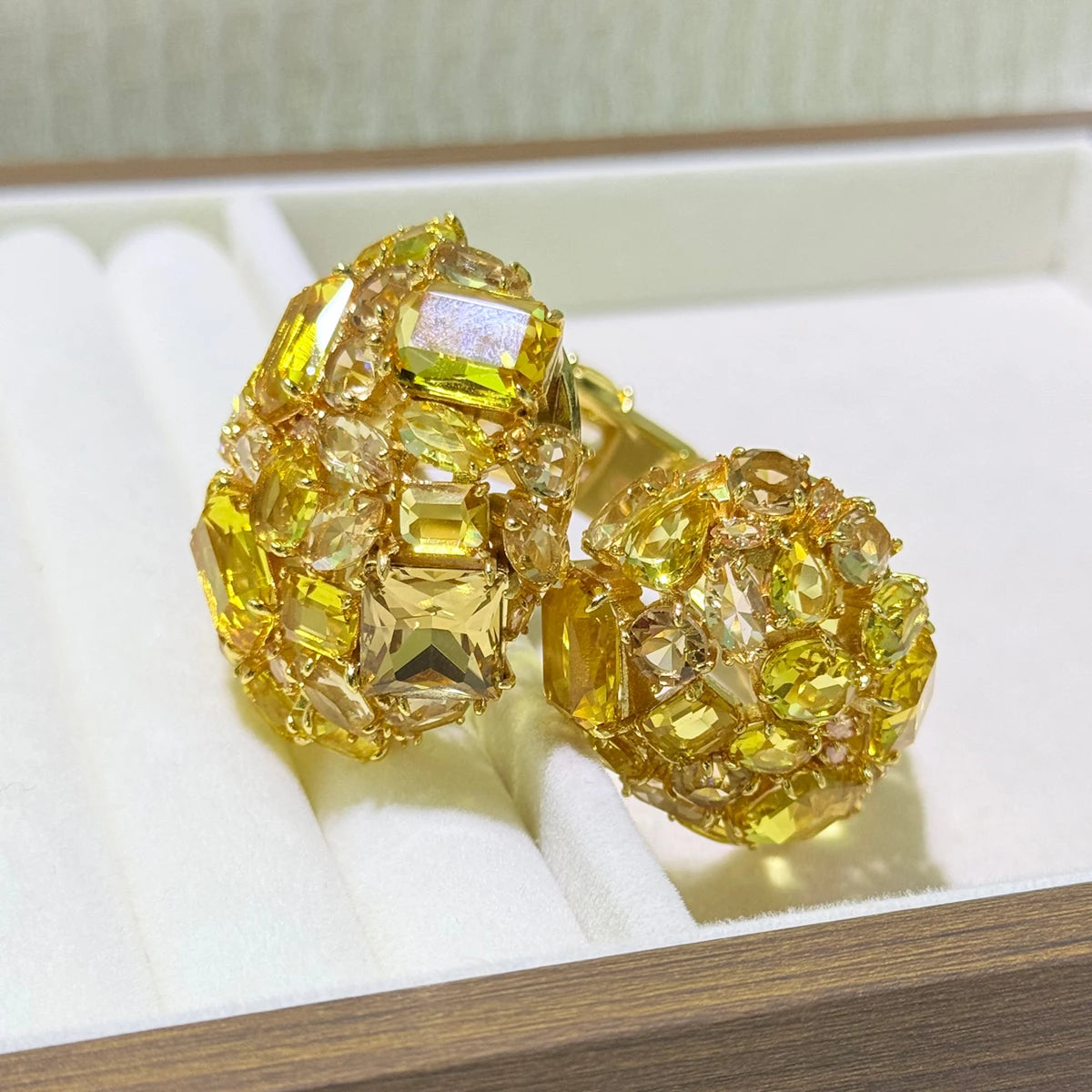 New necklace women's niche design bracelet high-end earrings light luxury ring jewellery set.