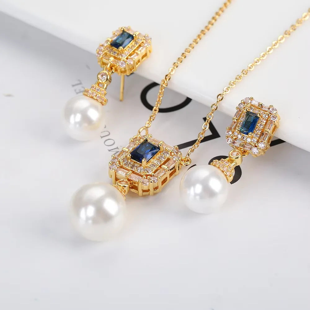 Luxury Irregular Pearl Classic Retro Pendant Jewelry Set 18K Gold Plated Crystal.