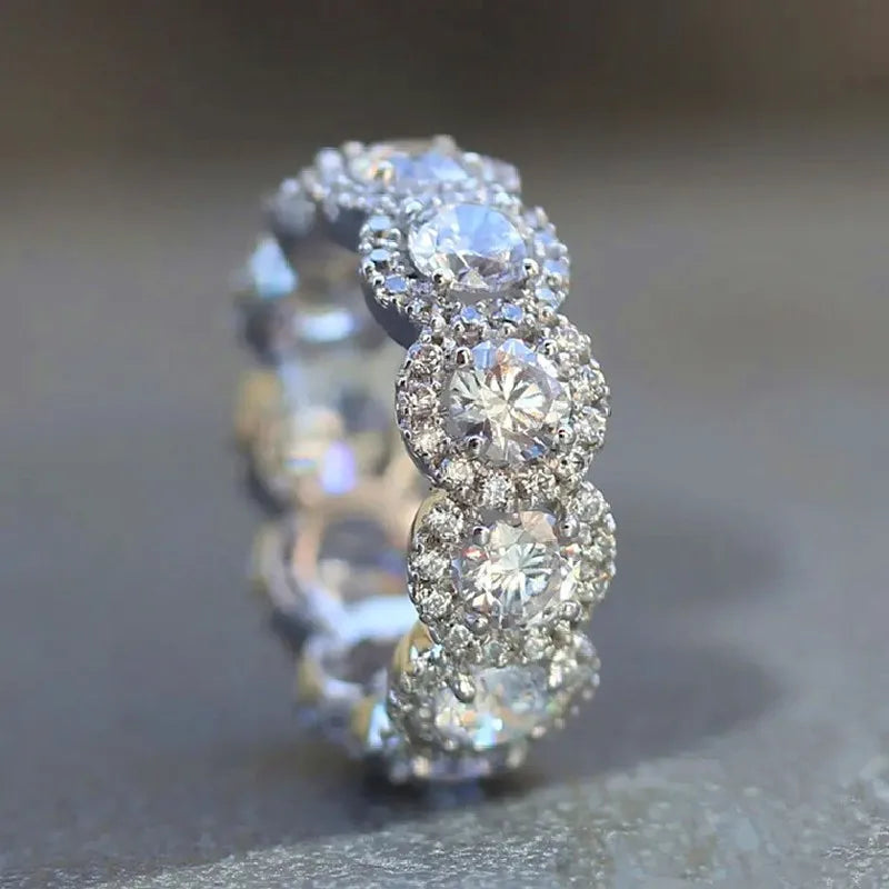 Sparkling Cubic Zirconia Rings Silver Color New Modern Fashion Jewelry.
