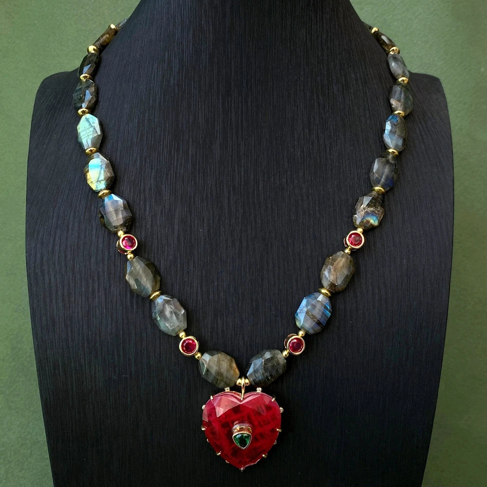 Y·YING Natural Stone Faceted Labradorite Chunk Chokers Necklace Red Heart Pendant Simple Layers Jewelry Gifts
