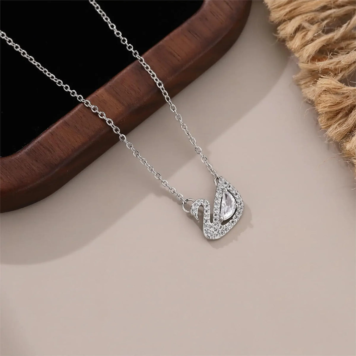 high-end swan pendant titanium steel necklace, light luxury niche design collarbone chain acc.