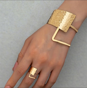 Gold-square bracelet ring