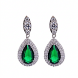 Green earrings, text removal retry