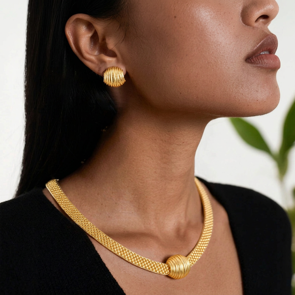 18k gold plated Necklace Earrings Bracelet Jewellery Set. Alternate View