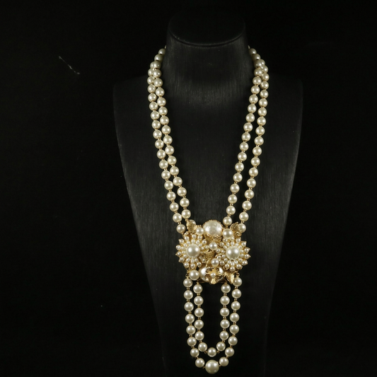 Necklace with branding removed